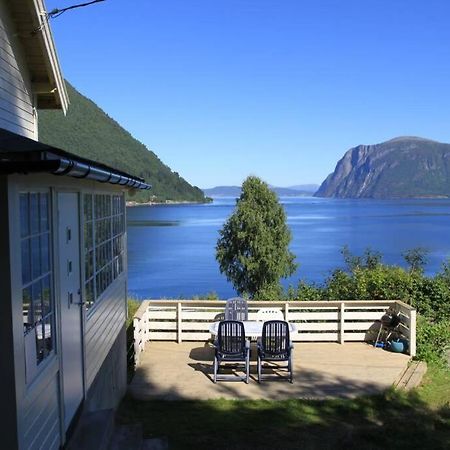 Bellahuset Villa Mandalen Buitenkant foto